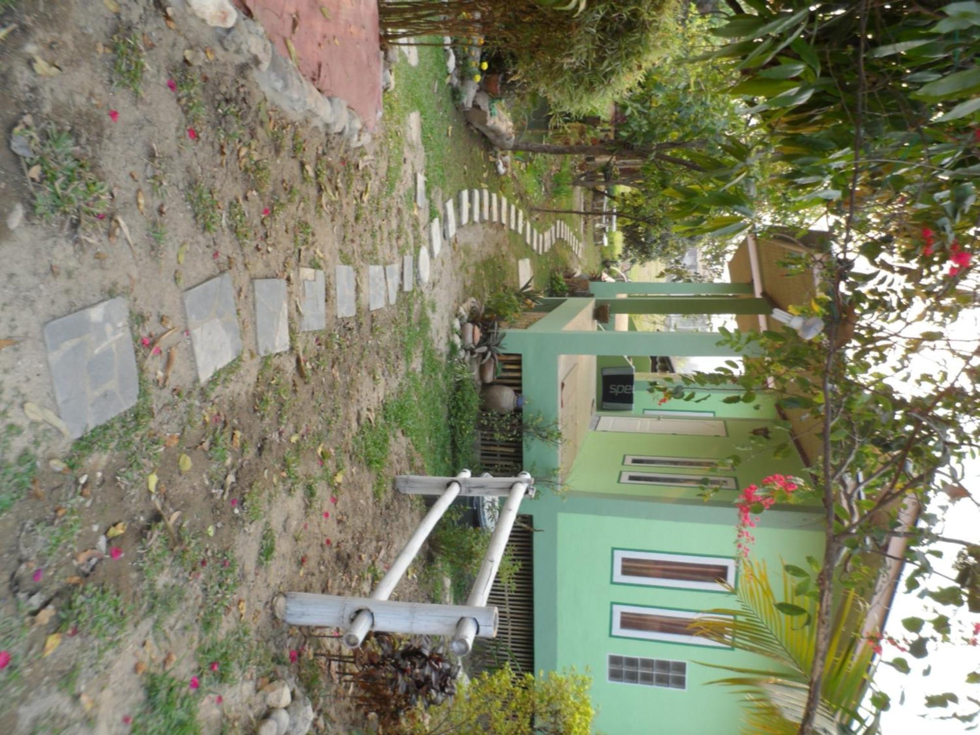 Rainbow House Pai Hotel Bagian luar foto