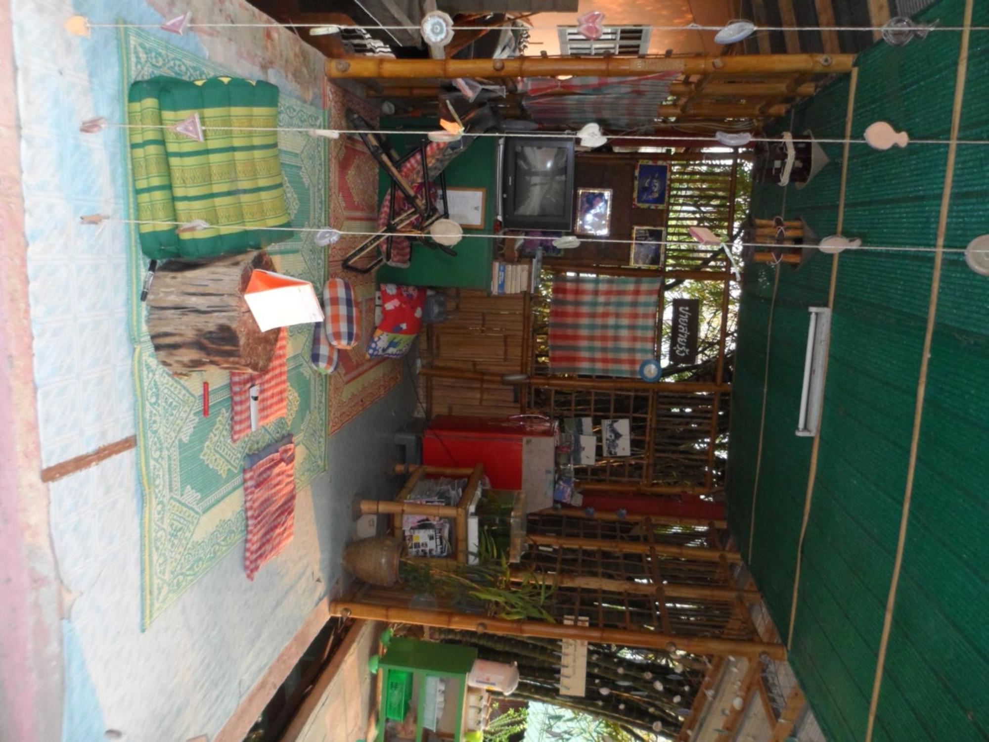 Rainbow House Pai Hotel Bagian luar foto